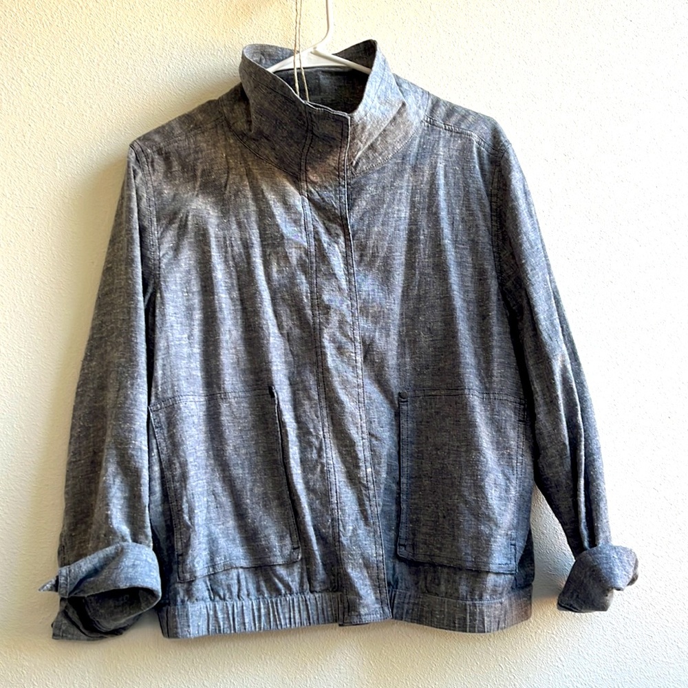 PrAna women’s soft blue lightweight jacket in medium.